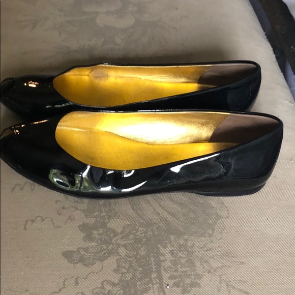 Prada Patent Leather Flats - Picture 2 of 5